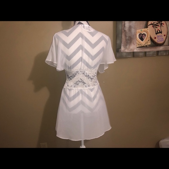 Cover - Picture 3 of 3